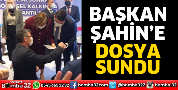 Başkan Veli Gök, Fatma Şahin'e dosya sundu