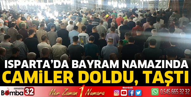Bayram namazında camiler doldu, taştı