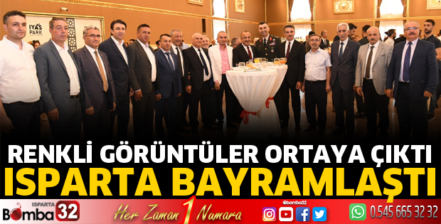 Bayramlaşma Töreninde Renkli Görüntüler Ortaya Çıktı.