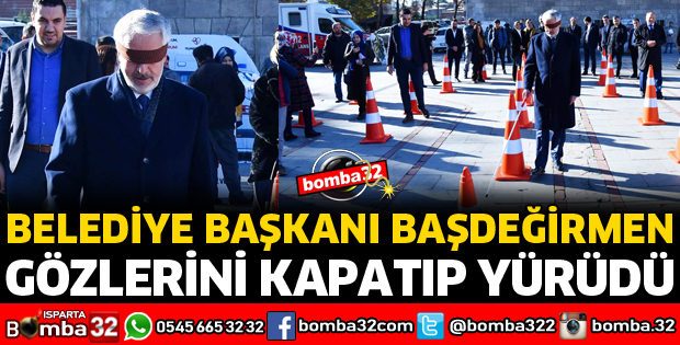 BELEDİYE BAŞKANI GÖZLERİ KAPALI YÜRÜDÜ
