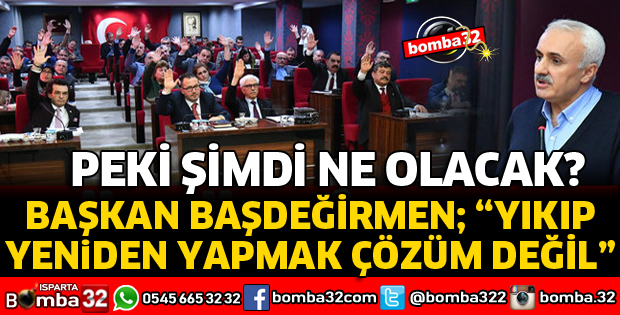 BELEDİYE ÖNÜNDEKİ OTOPARKIN AKIBETİ NE OLACAK?