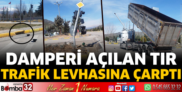 Damperi açılan tır trafik levhasına çarptı