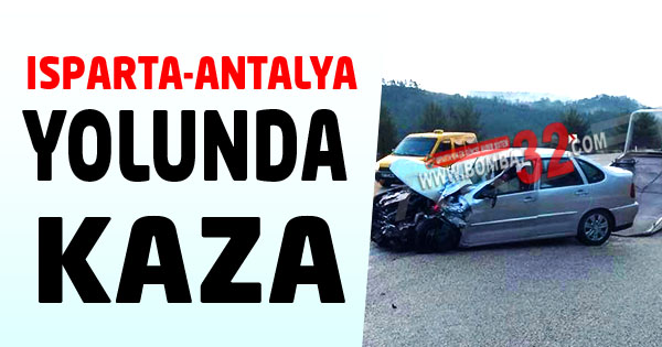 Kamyonla Otomobil Çarpıştı