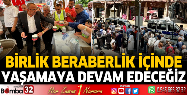 Esnaf teşkilatından halka aşure ikramı 