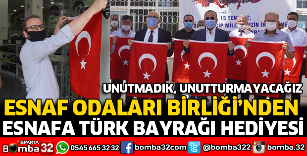 ESNAFA TÜRK BAYRAĞI HEDİYESİ