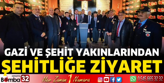 Gazi ve şehit yakınlarından şehitliğe ziyaret