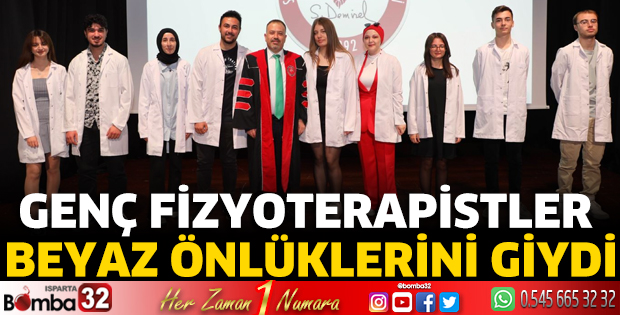 Genç fizyoterapistler beyaz önlüklerini giydi