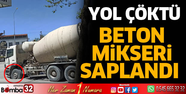 Gökçay kavşağında yol çöktü