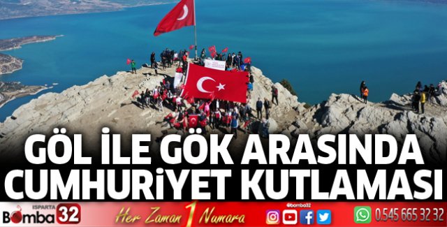 Göl ile gök arasında Cumhuriyet kutlaması