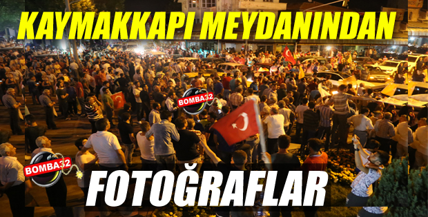 Halk sokağa döküldü..