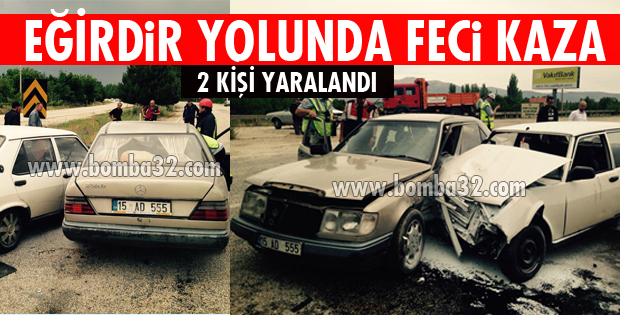 İKİ OTOMOBİL BİRBİRİNE GİRDİ