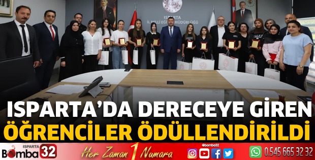 Isparta'da dereceye giren öğrenciler ödüllendirildi 