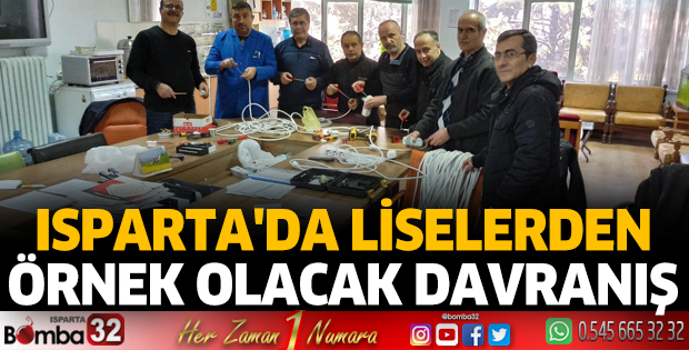 Isparta'da Liselerden Örnek Davranış