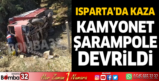 Kamyonet şarampole devrildi