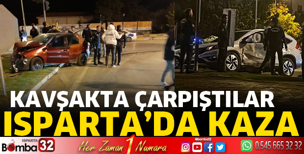 Kavşakta çarpıştılar