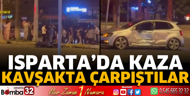 Kavşakta çarpıştılar