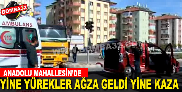 Kavşakta otomobille kamyon çarpıştı: 2 yaralı
