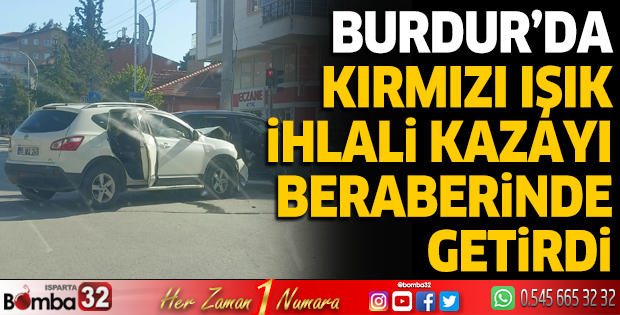Kırmızı ışık ihlali kazayı beraberinde getirdi