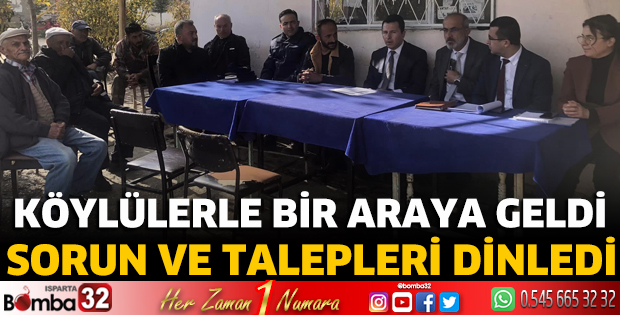 Köylülerle bir araya geldi