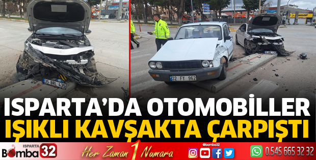 Otomobiller çarpıştı 