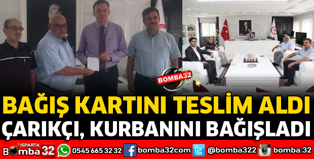 SDÜ REKTÖRÜ ÇARIKÇI KURBANINI BAĞIŞLADI