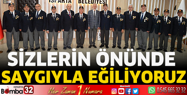 Sizlerin önünde saygıyla eğiliyoruz