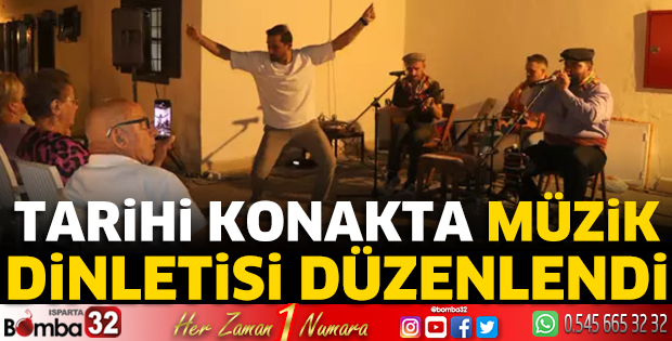 Tarihi konakta türkü dinletisi düzenlendi