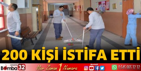 200 kişi istifa etti