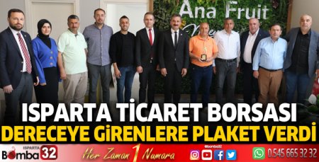 2022 yılı Tescil İşlem Hacminde dereceye giren üyelere plaketleri verildi