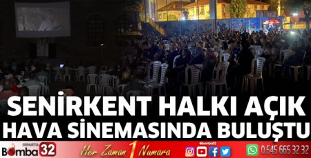 Açık hava sineması akşamlara renk katmaya devam ediyor