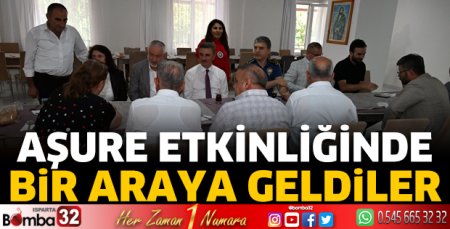 Aşure etkinliğinde bir araya geldiler