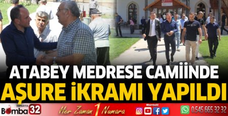 Atabey Feyzullahpaşa (Medrese) Camiinde aşure ikramı yapıldı