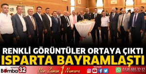 Bayramlaşma Töreninde Renkli Görüntüler Ortaya Çıktı.