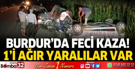 Burdur'da iki otomobil kafa kafaya çarpıştı 