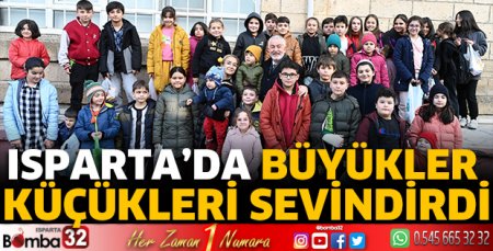 Büyükler, küçükleri sevindirdi