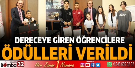 Dereceye giren öğrencilere ödülleri verildi