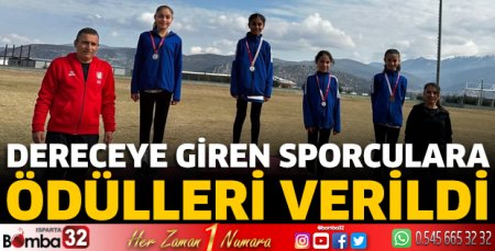 Dereceye giren sporculara ödülleri verildi