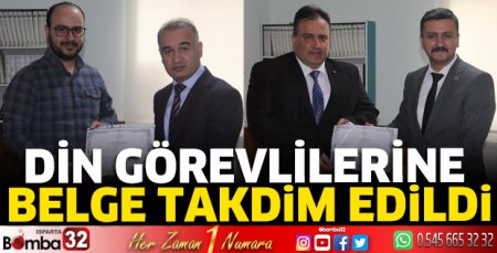 Din görevlilerine belge takdim edildi