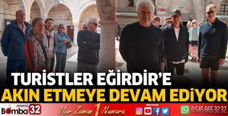 Eğirdir’e turistler akın etmeye devam ediyor