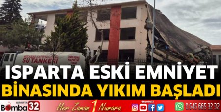 Eski emniyet binasında yıkım başladı