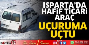 Hafif ticari araç uçuruma uçtu
