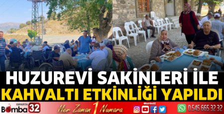 Huzurevi sakinleri ile kahvaltı etkinliği