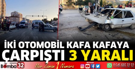 İki otomobil kafa kafaya çarpıştı
