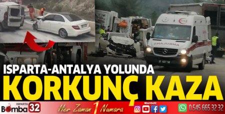 Isparta-Antalya yolunda otomobille hafif ticari araç çarpıştı
