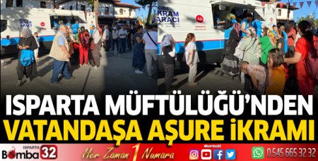Isparta Müftülüğü’nden vatandaşa aşure ikramı 