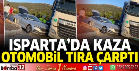 Isparta'da otomobil tıra çarptı