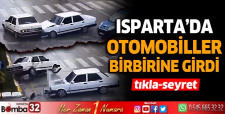 Isparta'da otomobiller birbirine girdi