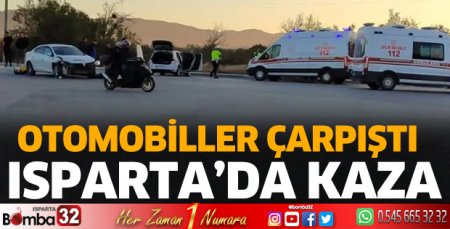 Isparta'da otomobiller çarpıştı