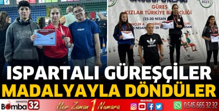 Ispartalı güreşçiler madalyayla döndüler