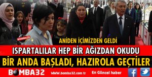 İSTİKLAL MARŞI'NI DUYAR DUYMAZ SAYGI DURUŞUNA GEÇTİLER